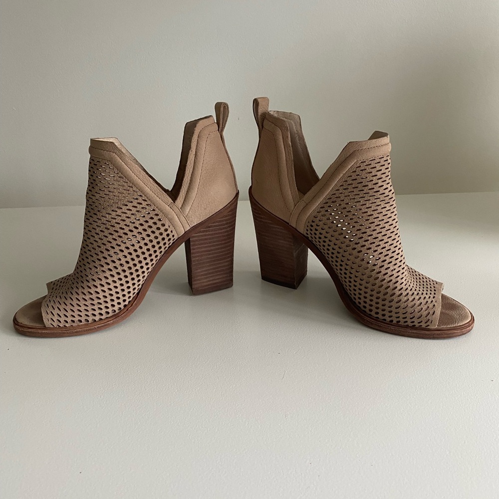 Vince Camuto Tan Block Heel Perforated Heels